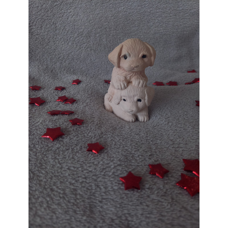 Pile de chiots - marron clair